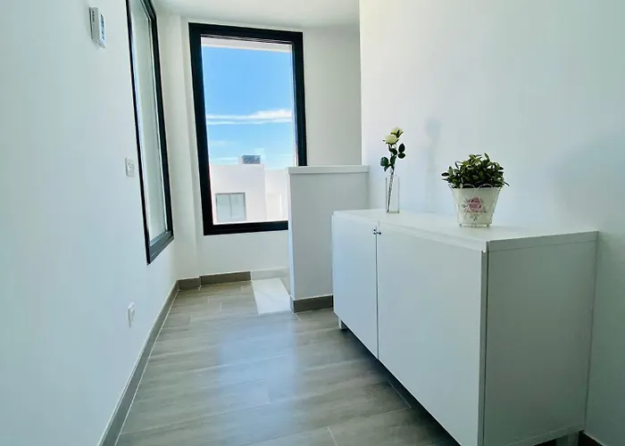 Royal Palm 22 Luxurious 3 Bedroom Penthouse Nerja